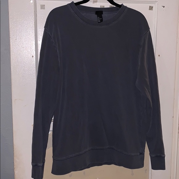 Sweater - Picture 1 of 2